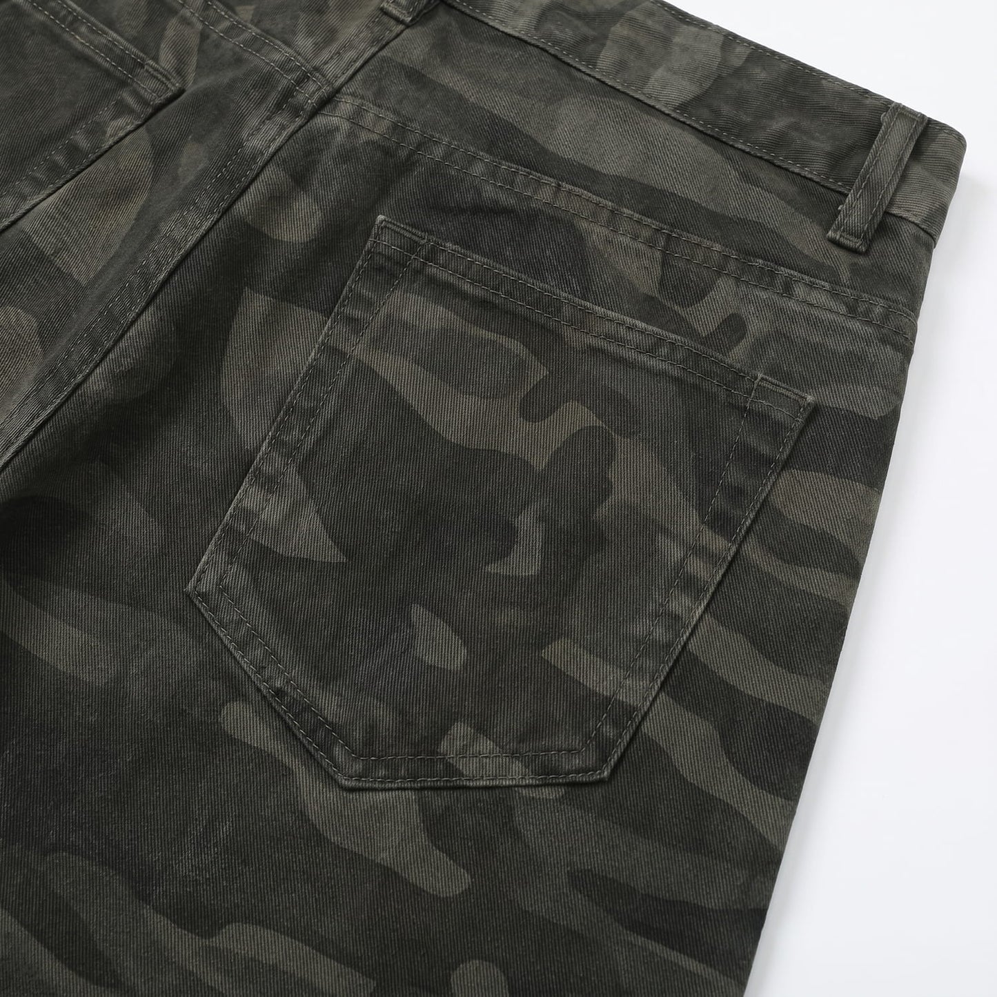 Dark Camo Shorts Jeans