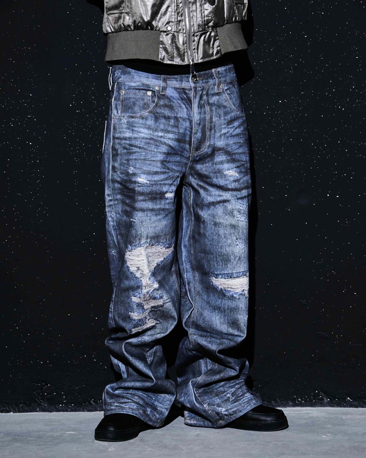 Illusion Ripped Baggy Jeans